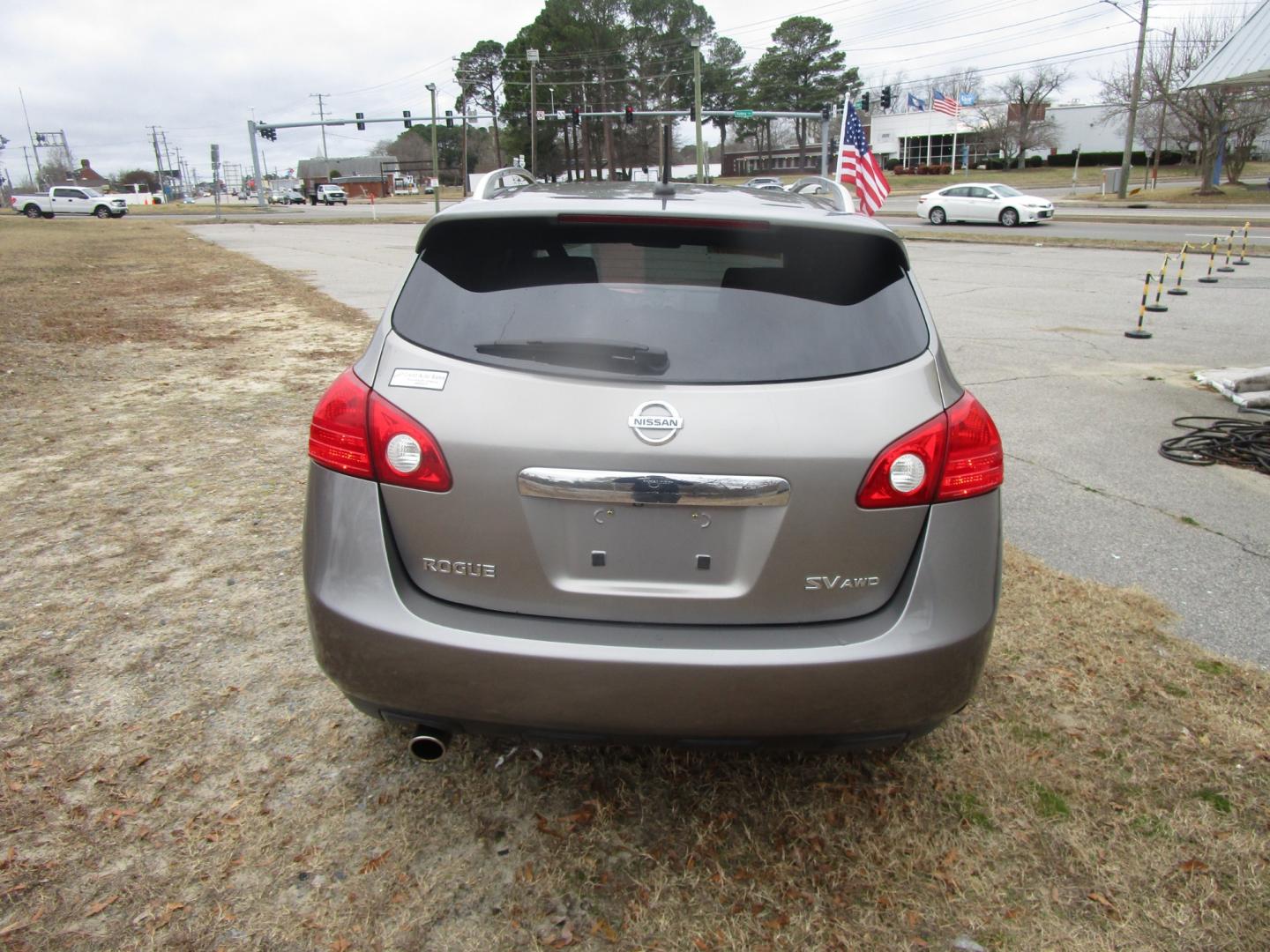 2011 Gray Nissan Rogue (JN8AS5MV5BW) , located at 2553 Airline Blvd, Portsmouth, VA, 23701, (757) 488-8331, 36.813889, -76.357597 - ***VEHICLE TERMS*** Down Payment: $599 Weekly Payment: $100 APR: 23.9% Repayment Terms: 42 Months ***CALL ELIZABETH SMITH - DIRECTOR OF MARKETING @ 757-488-8331 TO SCHEDULE YOUR APPOINTMENT TODAY AND GET PRE-APPROVED RIGHT OVER THE PHONE*** - Photo#6